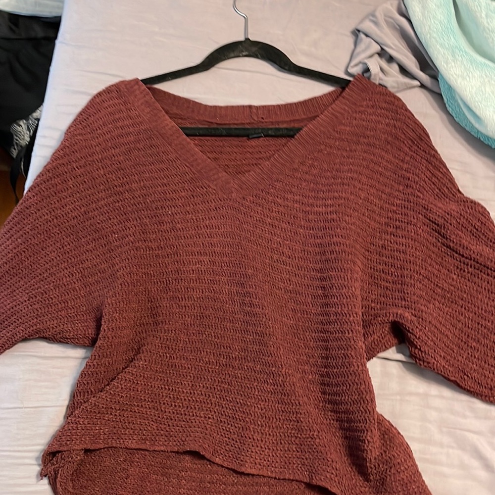 American eagle sweater